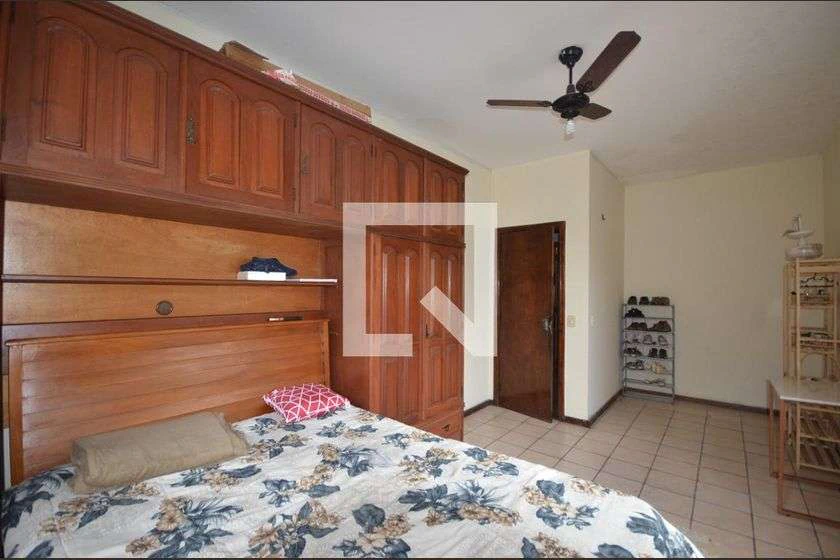 House with private garden and 7 bedrooms in 400 m² — photo 26