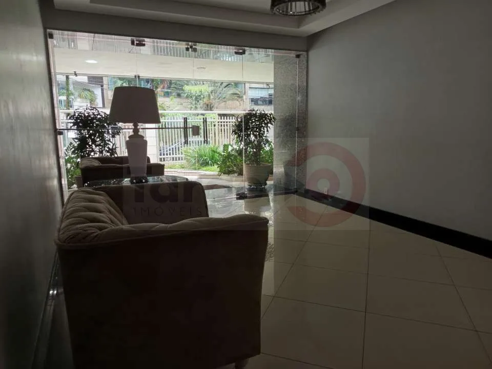 Home office in a 4-bedroom apartment, 230 m² — photo 16