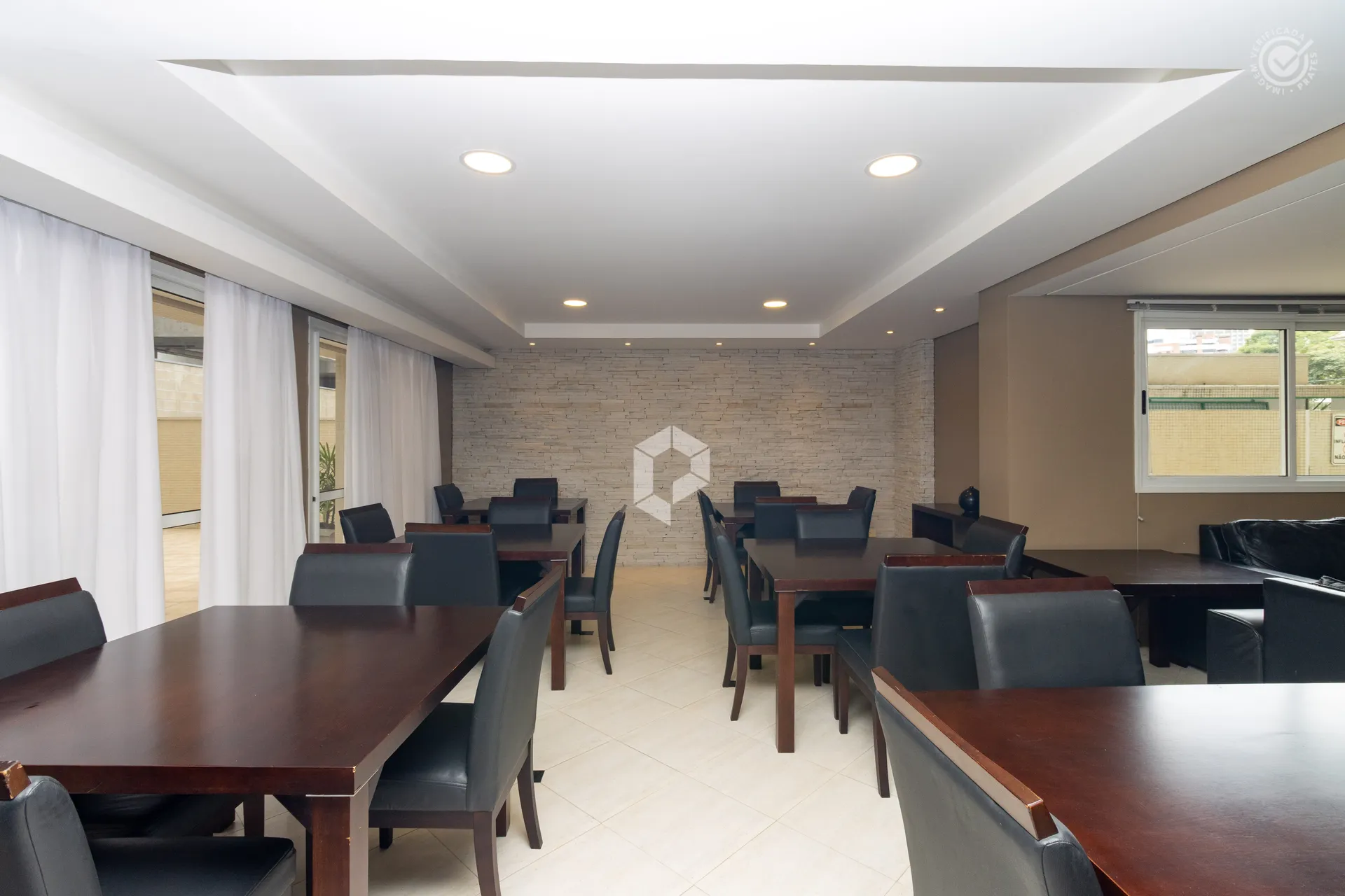 2-bedroom apartment with 137 m² and fitted kitchen cabinets — photo 22