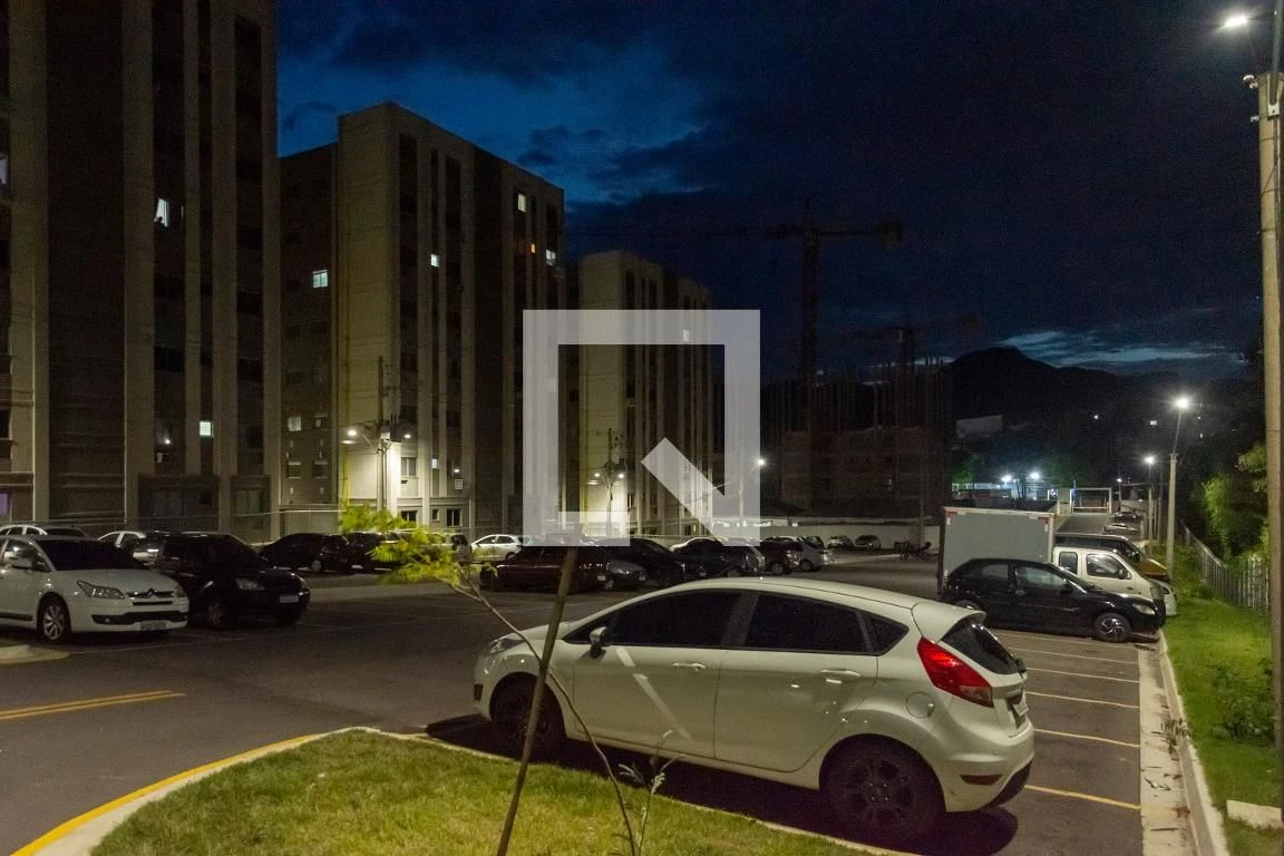 2-bedroom apartment in a building with a gym — photo 11