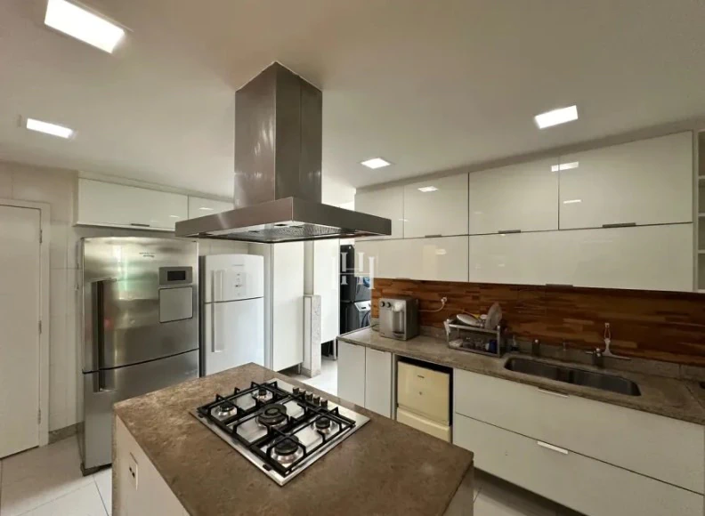 Apartamento mobiliado com 4 quartos e 291 m² — photo 6