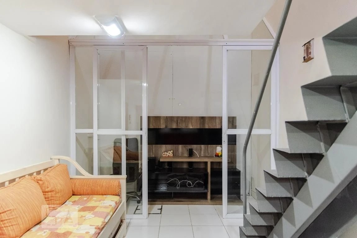 Studio, 45 m², com janelas do piso ao teto — photo 3
