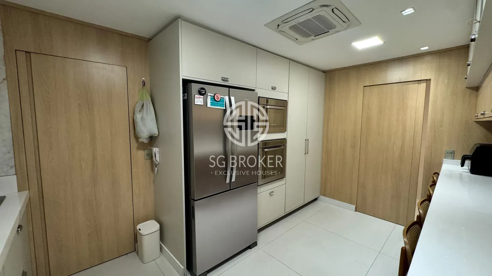 Apartamento mobiliado, 217 m², com closet — photo 10