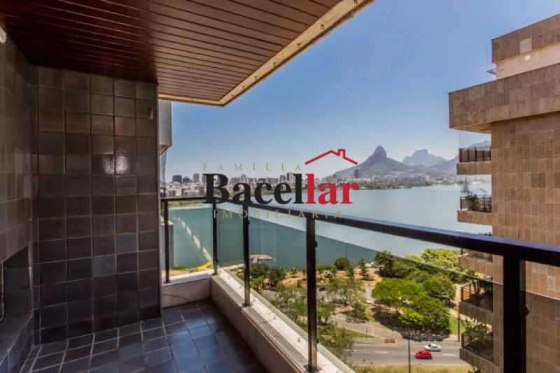 380 m² apartment with 4 en-suite bedrooms and 7 baths — photo 19