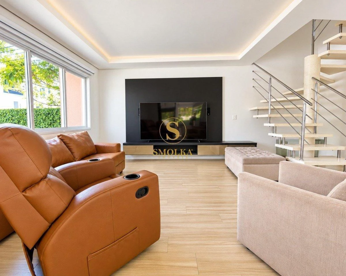 3-bedroom house with a walk-in closet in Florianópolis — photo 5