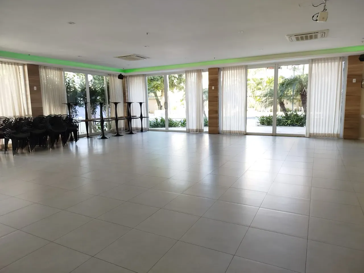 77 m² apartment with 3 bedrooms and a balcony — photo 33