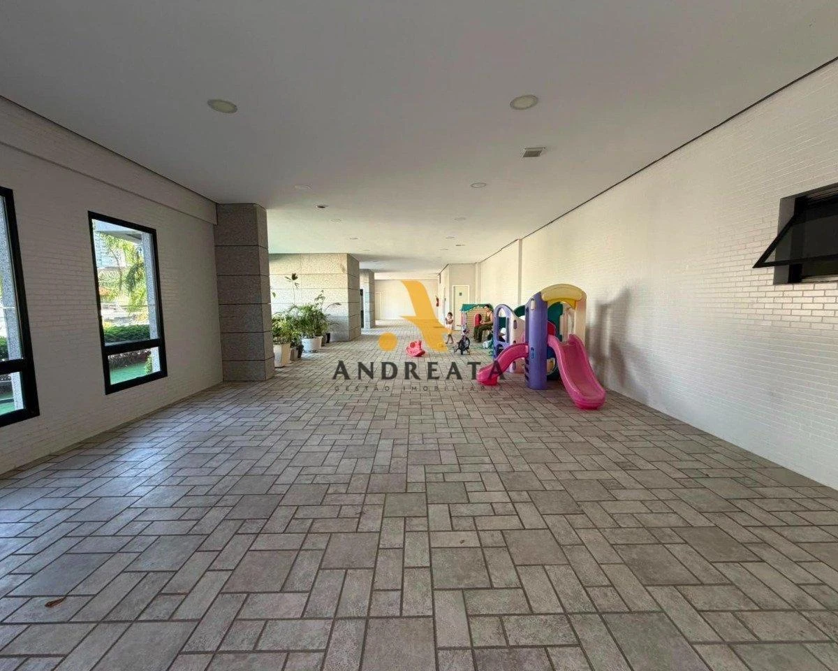 Unfurnished 4-bedroom apartment with 4 bathrooms — photo 32