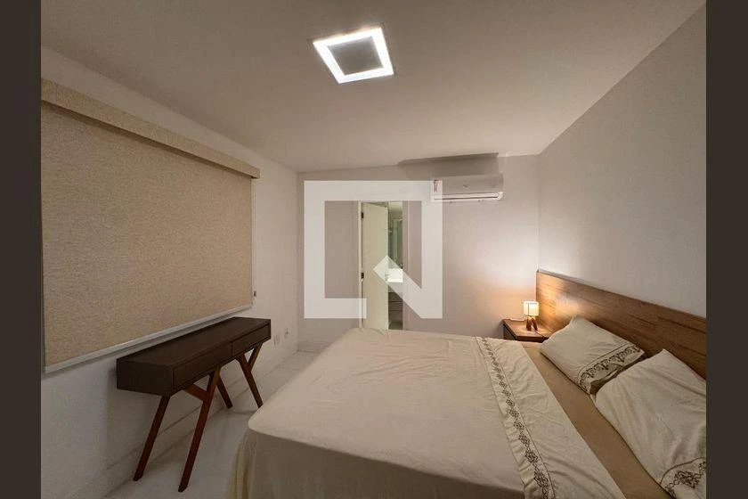 Rental house with 4 suites and 450 m² — photo 16