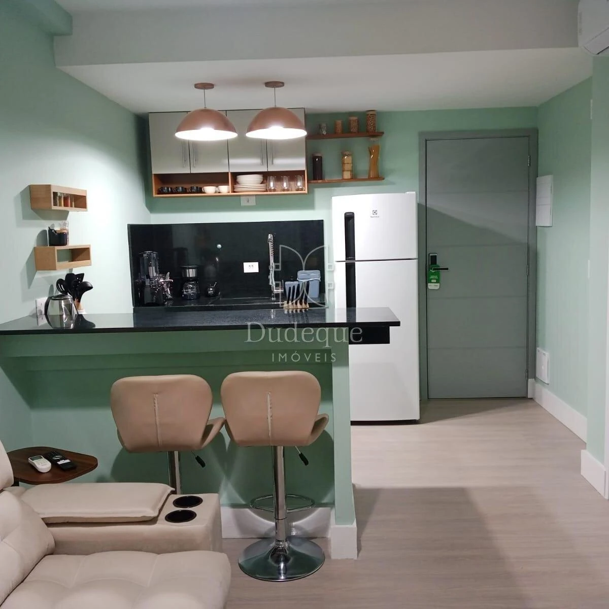 Меблированная квартира 86 м² с 1 спальней и 1 местом — photo 2