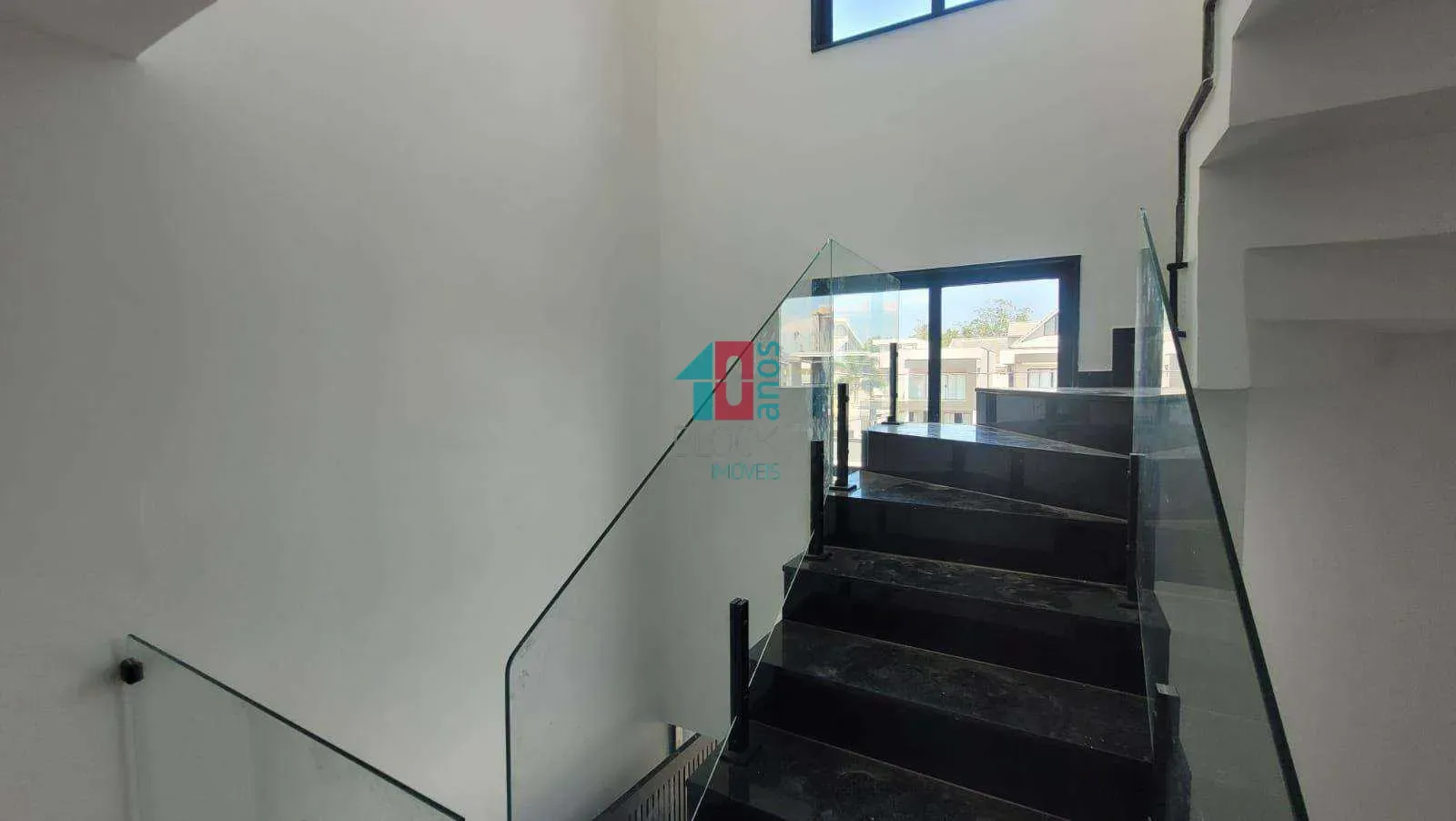Condo house with 5 bedrooms and 5 en-suites — photo 34