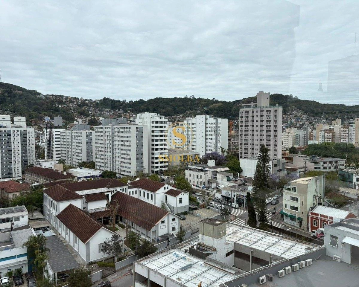 Furnished apartment, 85 m², with a grill on the balcony — photo 18