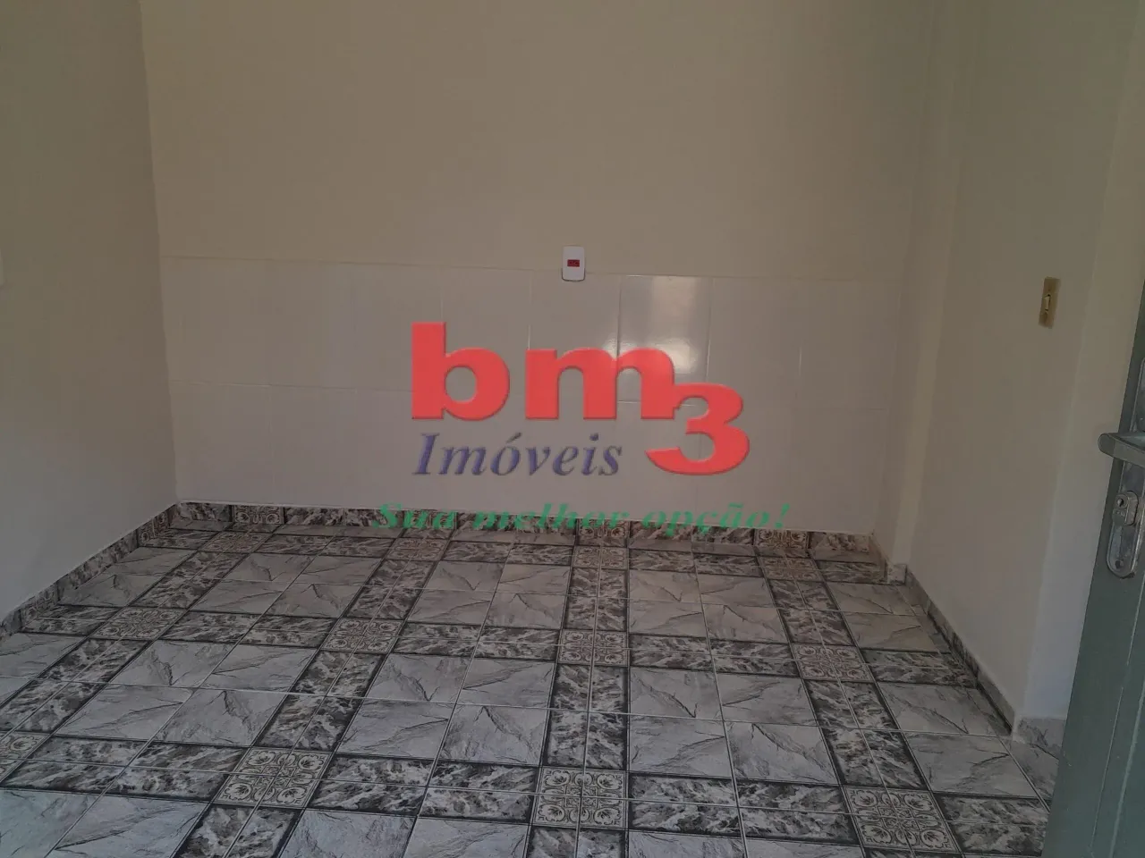 Unfurnished studio with 1 bedroom and 1 bathroom — photo 2