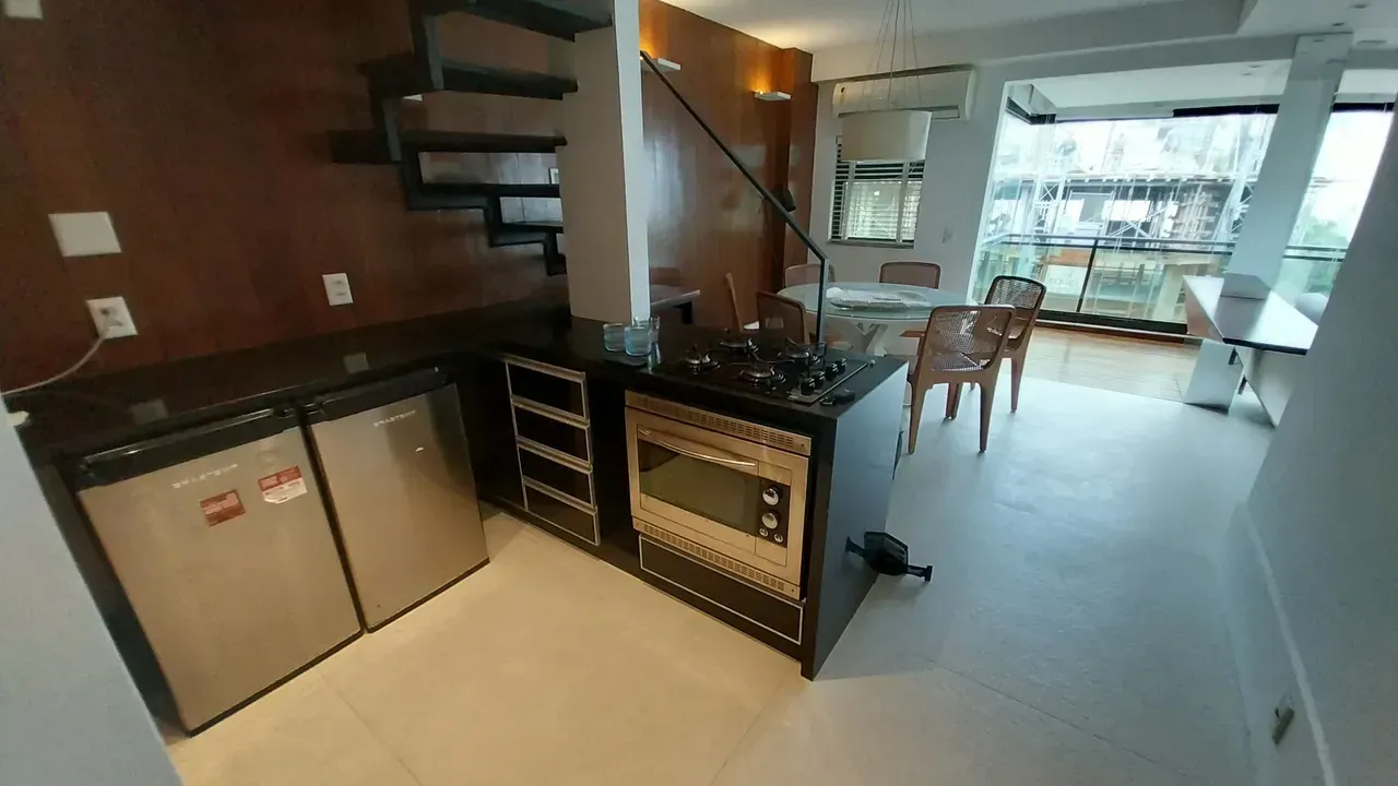 Furnished 1-bedroom apartment with 2 bathrooms — photo 2