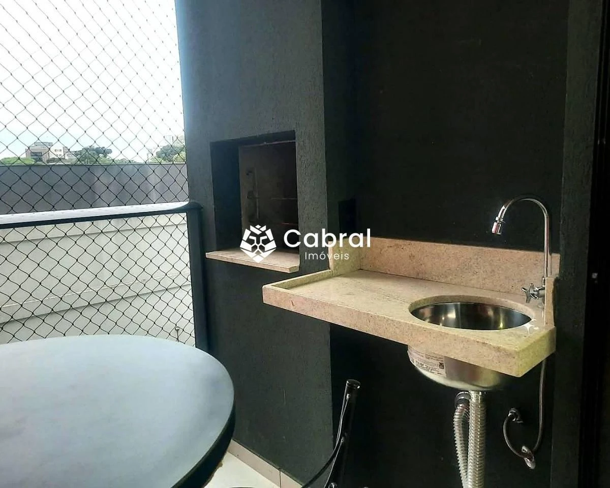 Balcony with a grill in a one-bedroom apartment, 35 m² — photo 10