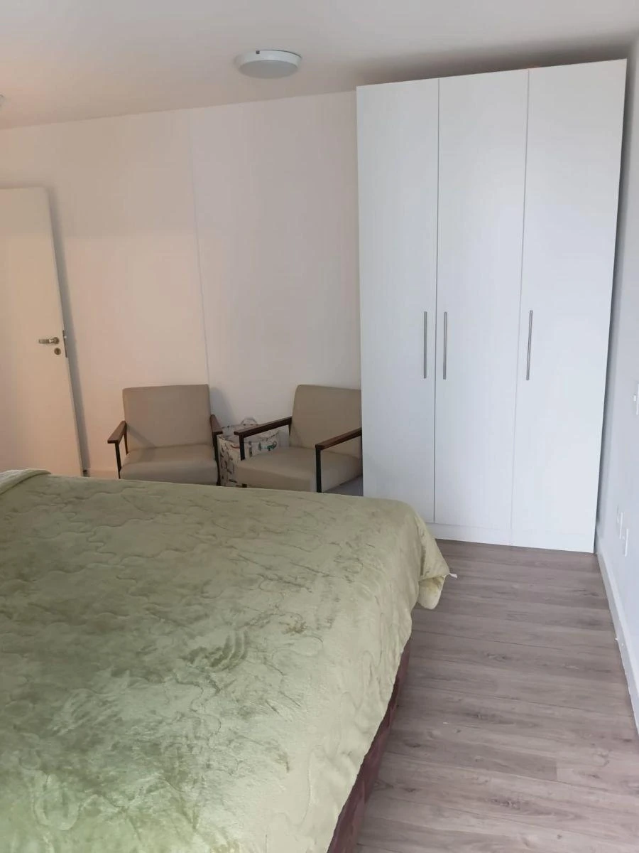 Furnished 79 m² apartment with 2 bedrooms and parking — photo 2