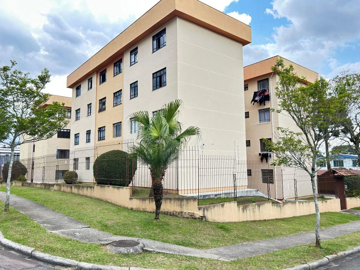 Apartamento de 3 quartos com piso de madeira ou laminado — photo 11