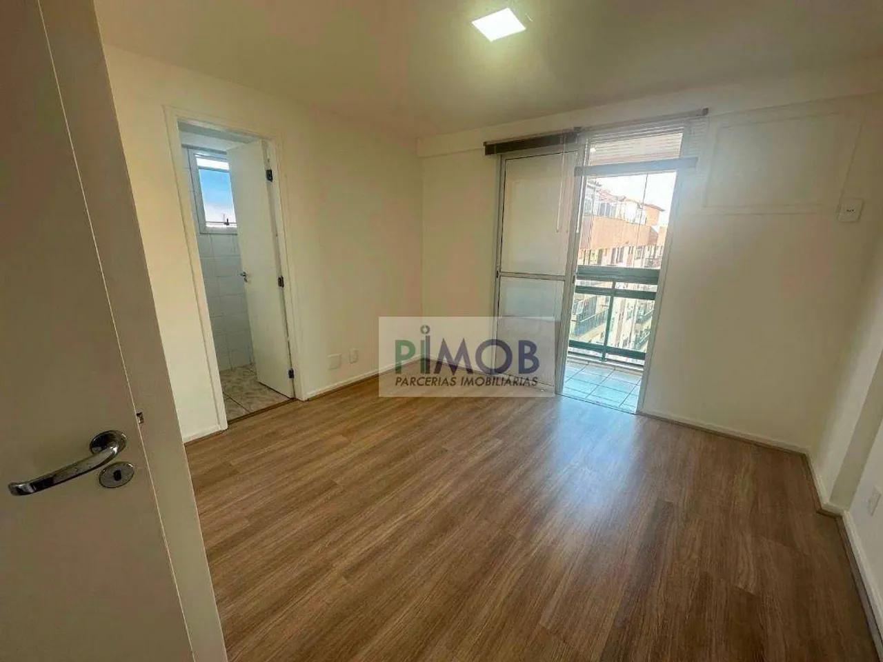 Apartment with 3 bedrooms and 4 bathrooms — photo 7