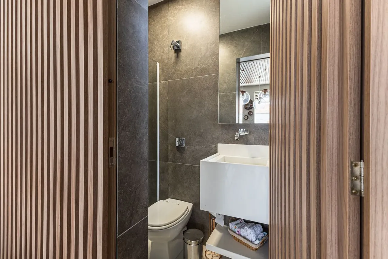 3-bedroom house with heated pool and independent office — photo 16