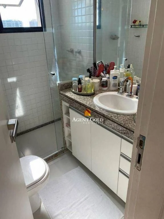 2 en-suite bedroom apartment, 109 m² with 2 parking spaces — photo 17