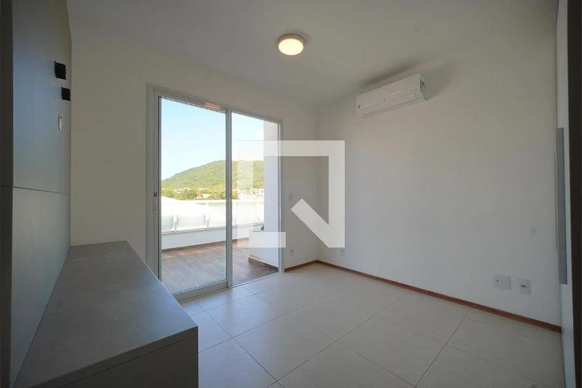 Apartment, 140 m², with a glass-enclosed balcony — photo 3