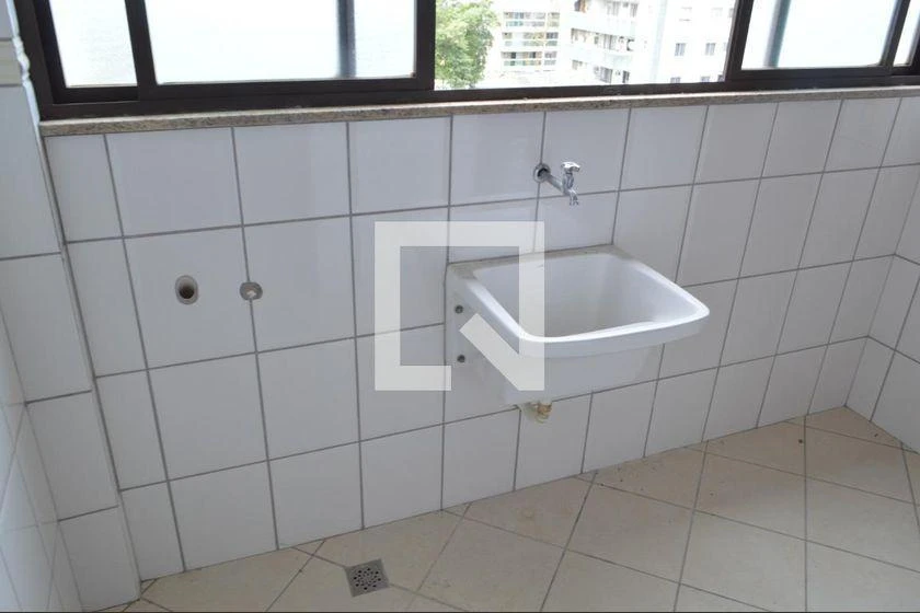 Apartment with 3 bedrooms, balcony and 130 m² — photo 22