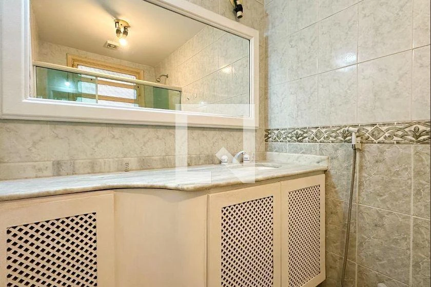 154 m² apartment with 3 bedrooms and 1 parking spot — photo 11