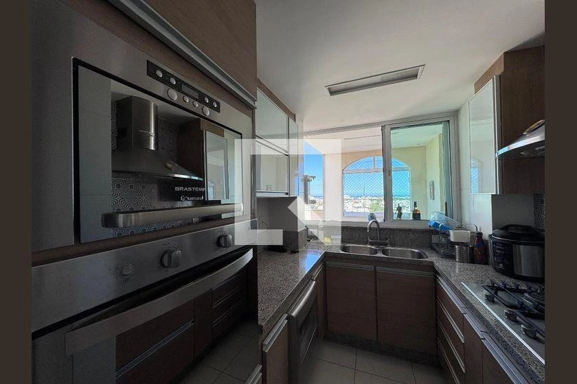 Furnished apartment, 145 m², with a grill on the balcony — photo 49