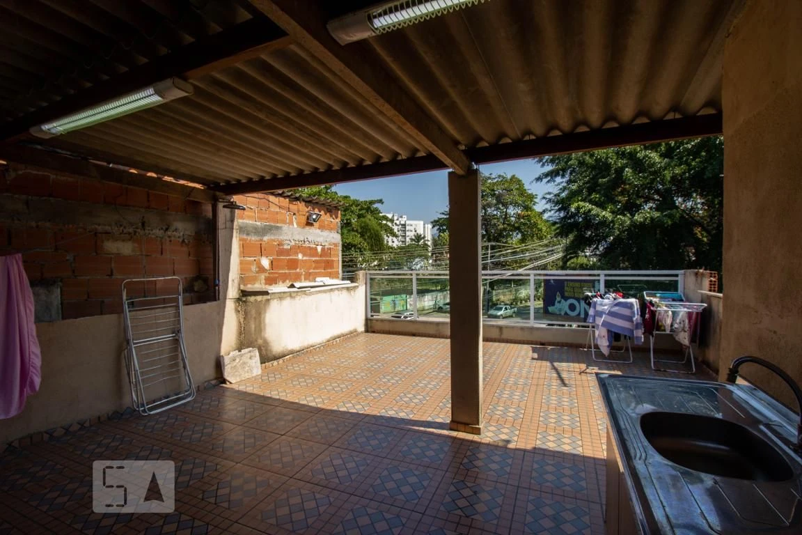 Furnished 2-bedroom, 120 m² house in Rio de Janeiro — photo 15