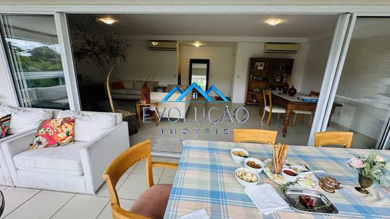 Apartamento com 4 suítes e cozinha integrada, 227 m² — photo 9