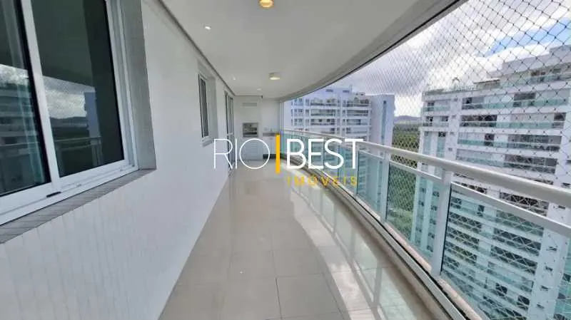 Apartment with 2 bedrooms and a built-in balcony grill — photo 12