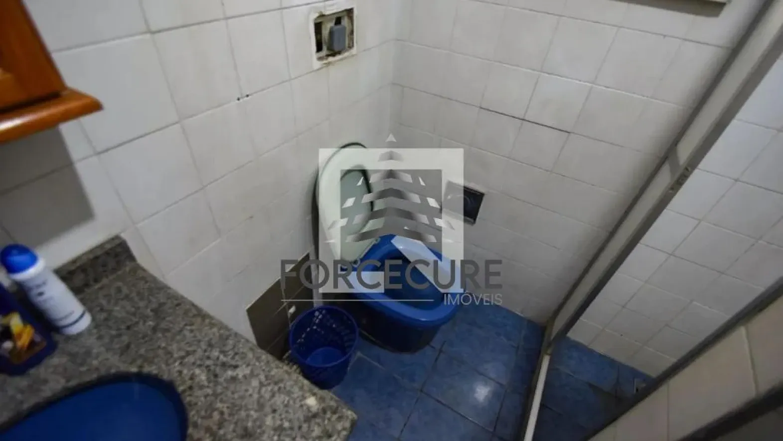 Apartamento mobiliado com 4 quartos e 2 banheiros — photo 22
