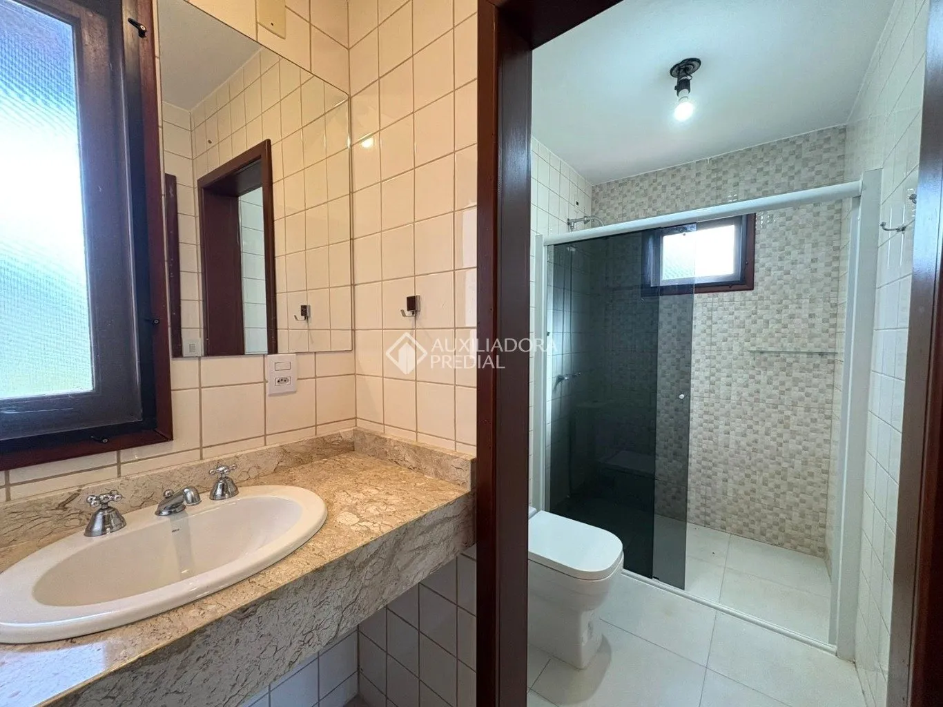 Closed-condominium house with 4 bedrooms and 3 bathrooms — photo 42