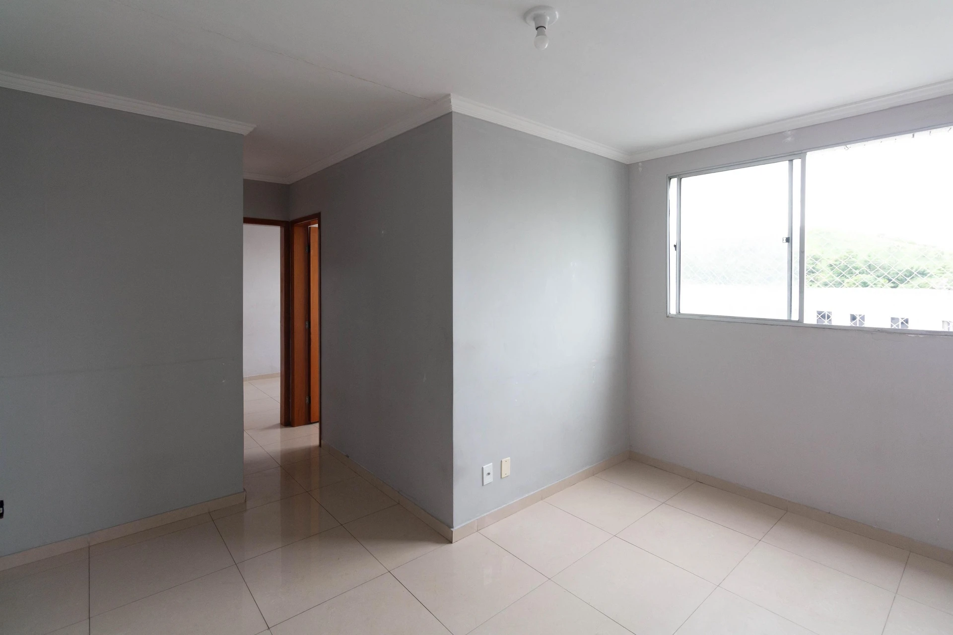 2-bedroom apartment with a grill on the balcony — photo 39