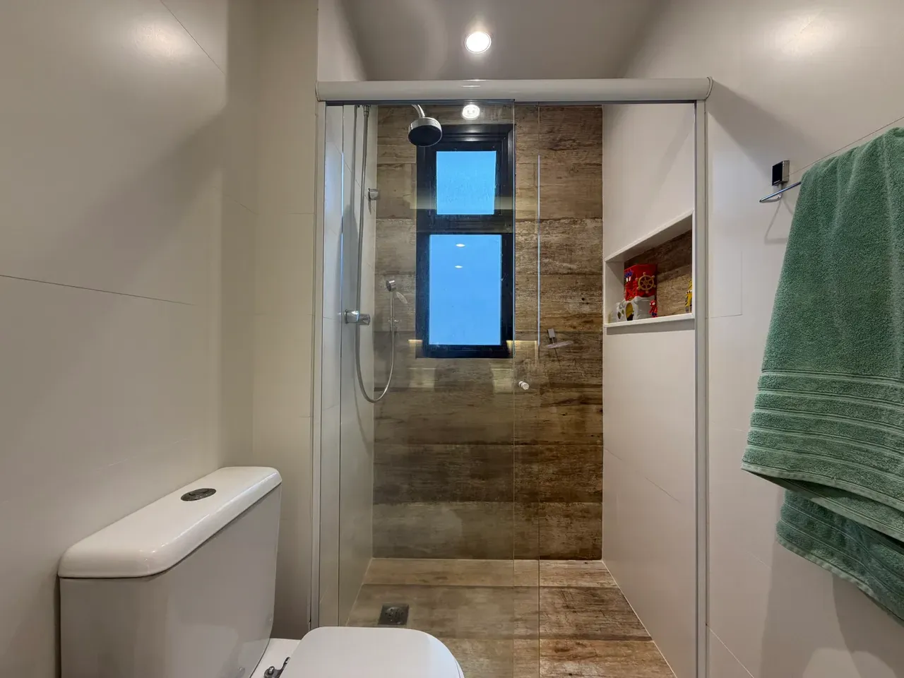 4 quartos e jacuzzi: apartamento de 231 m² — photo 30