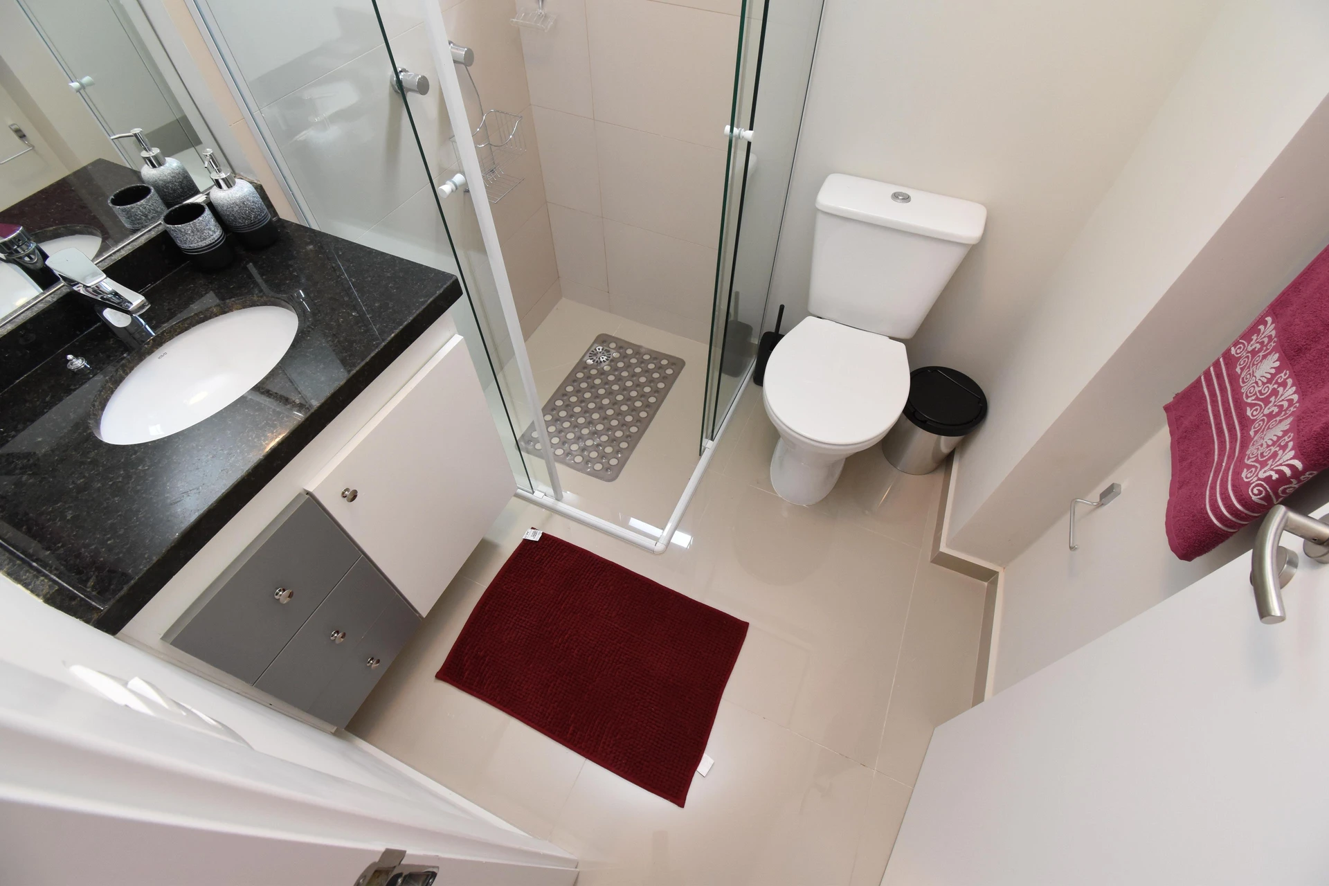 Furnished studio, 22 m², with a glass-enclosed balcony — photo 44