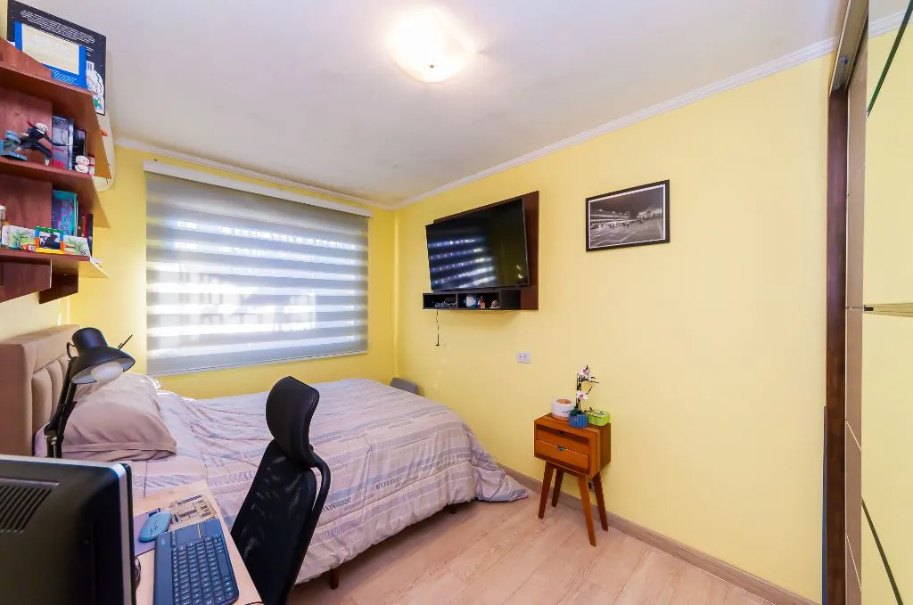 3-bedroom house with a bathtub in Curitiba — photo 7
