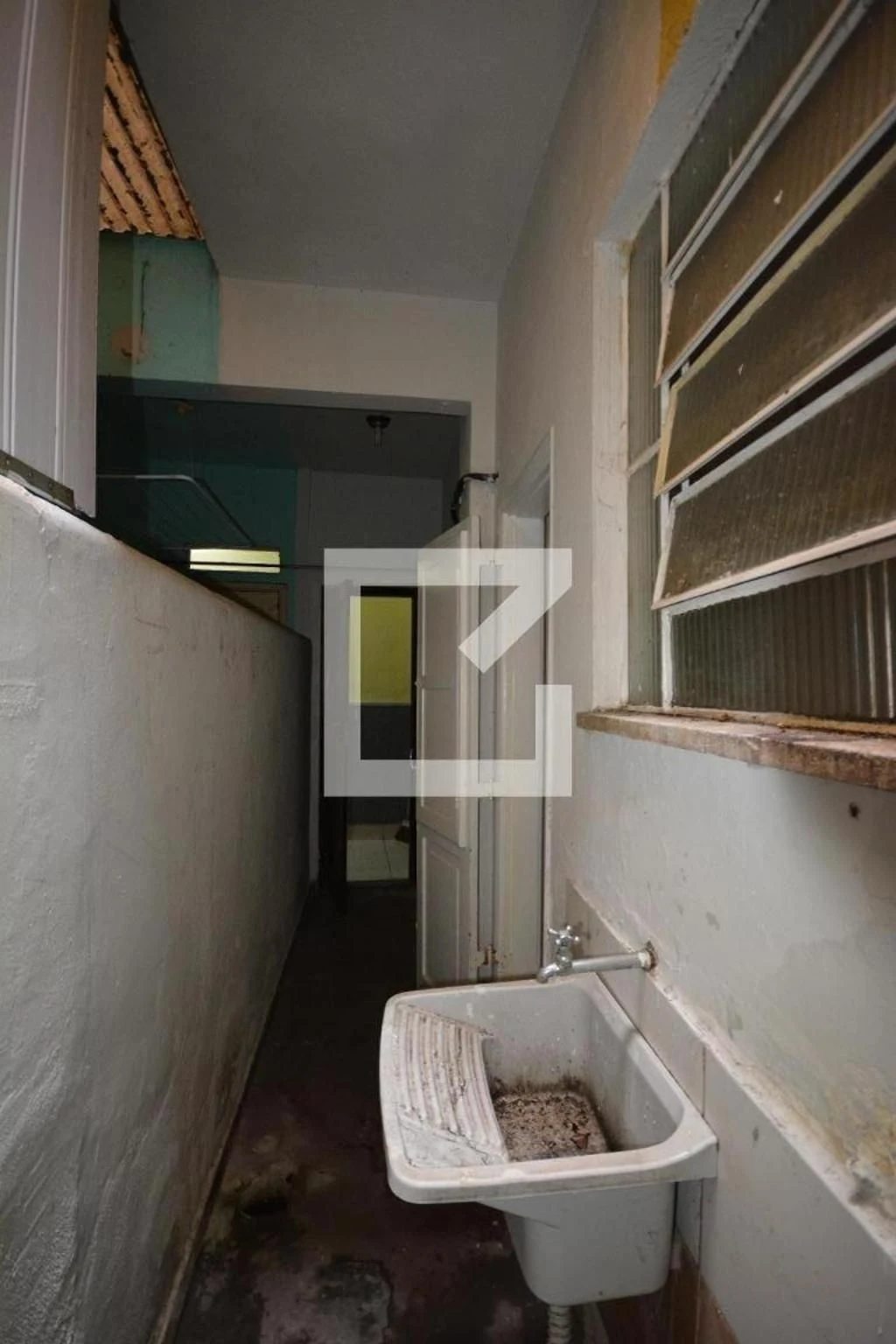2-bedroom apartment with 1 bathroom, no parking space — photo 16