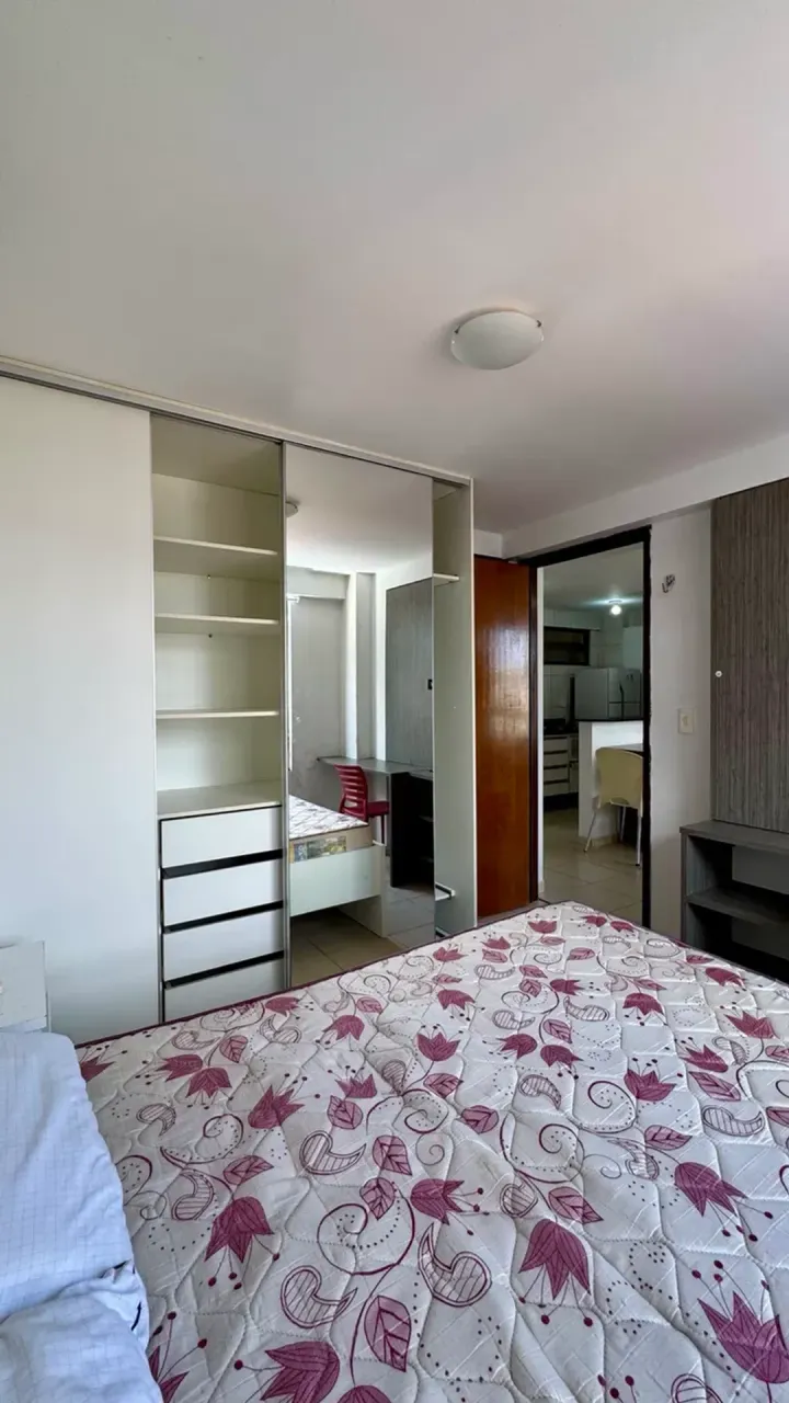One-bedroom apartment with a washing machine — photo 9