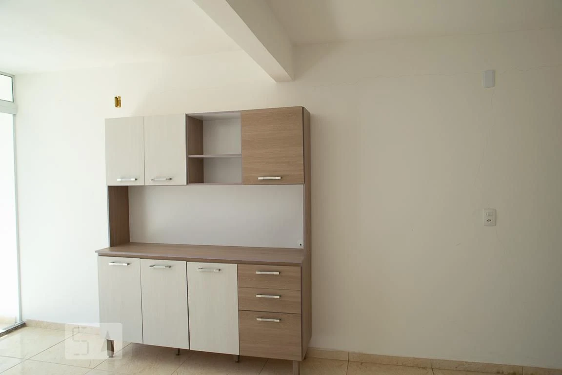 Unfurnished apartment with 2 bedrooms and a balcony — photo 8