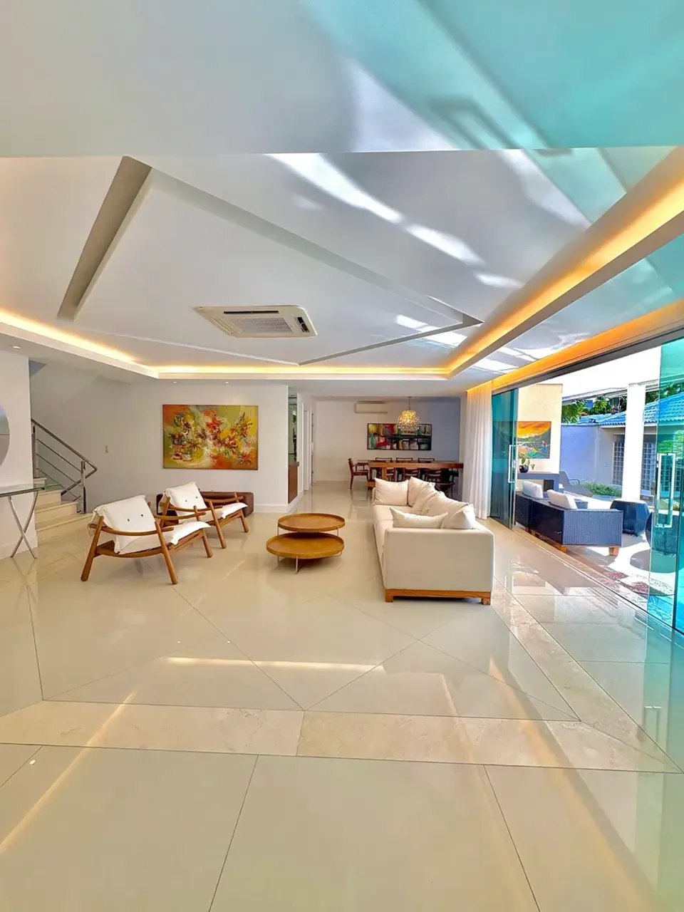 Unfurnished house with 5 bedrooms and open kitchen — photo 3