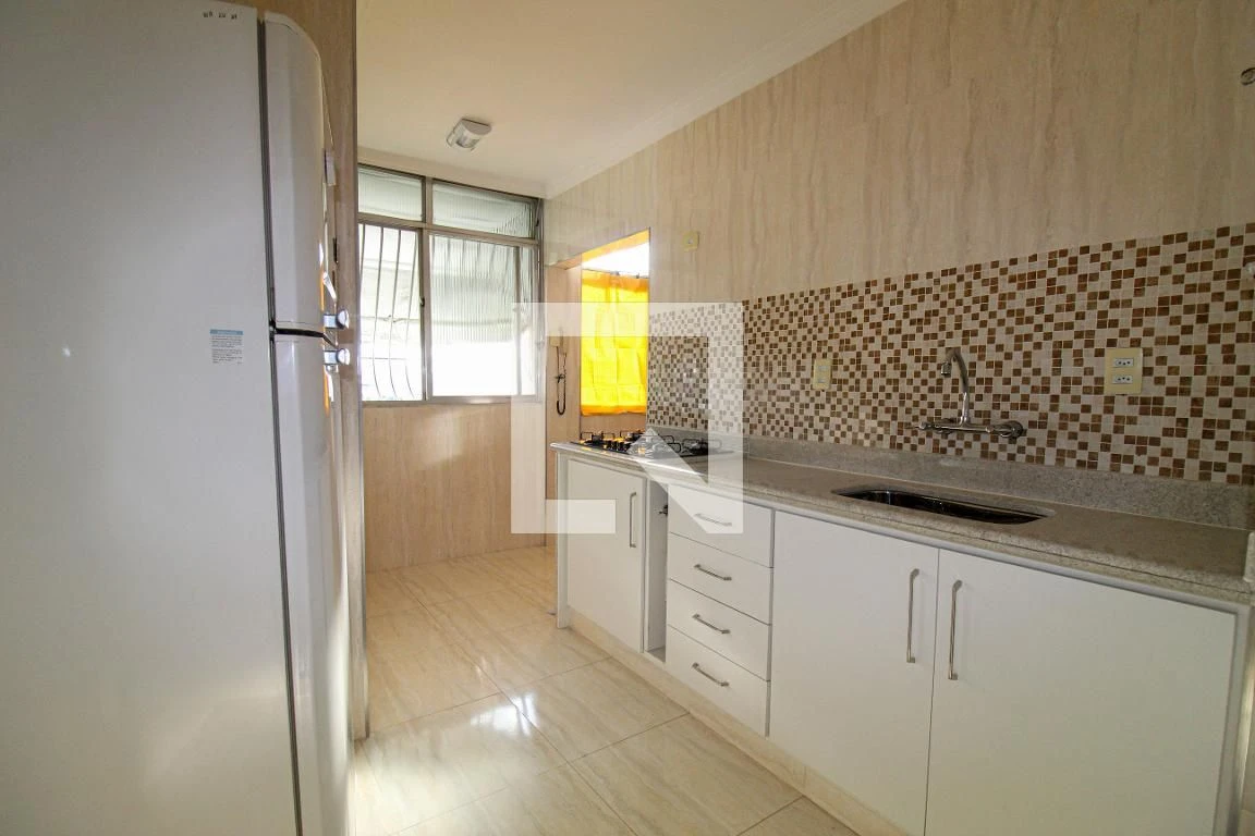 Furnished 2-bedroom apartment with 2 bathrooms — photo 2