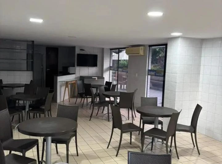 Apartamento para locação de 148 m² com 4 quartos e varanda — photo 2