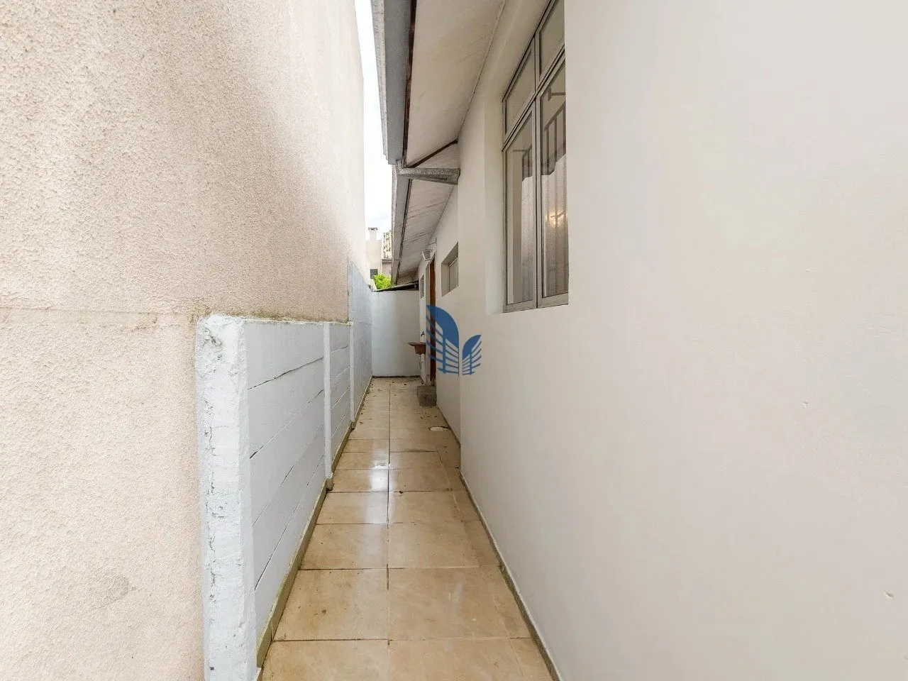 1-bedroom house with a private garden — photo 24