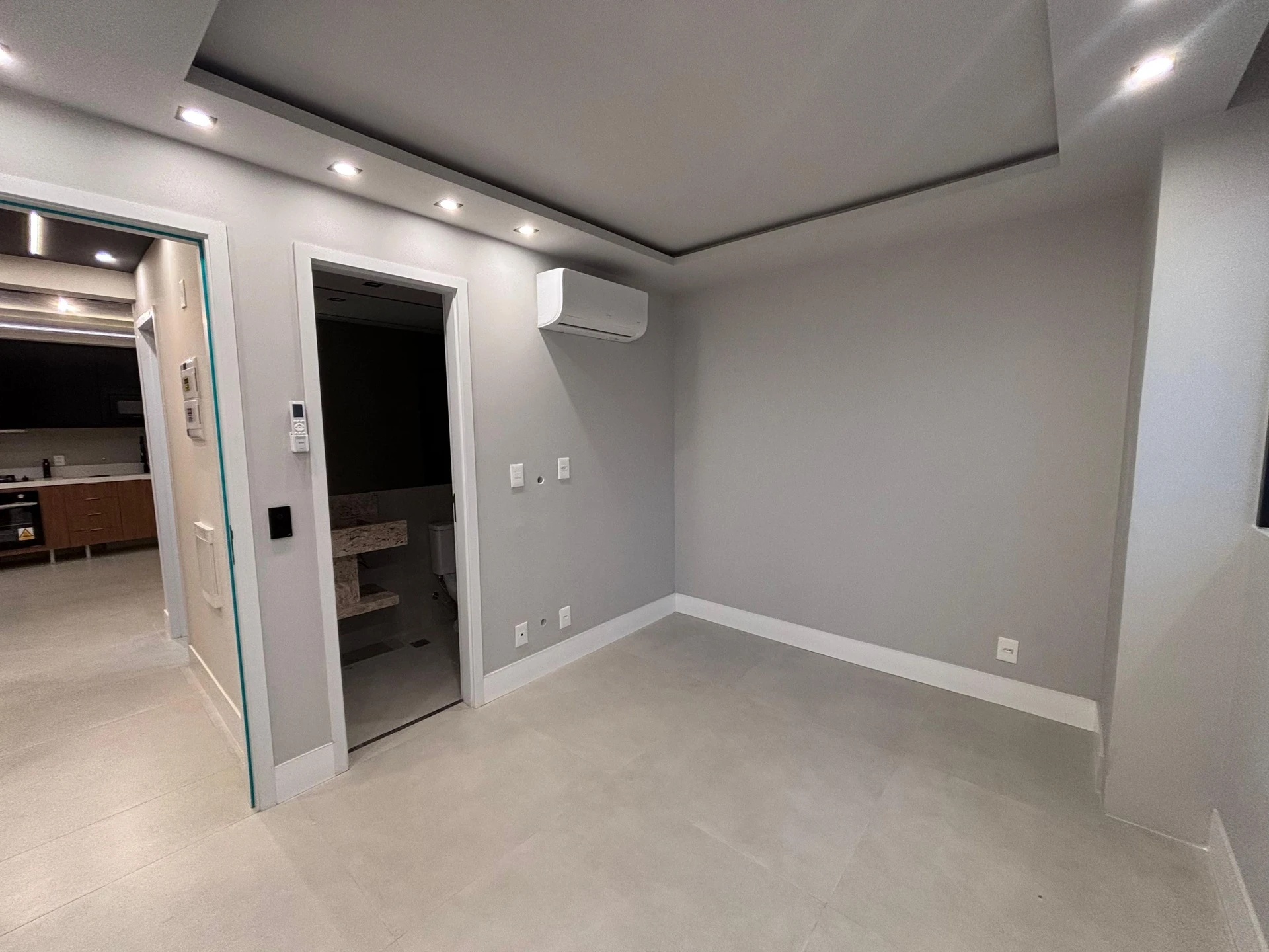 3-bedroom apartment with open-plan kitchen — photo 9