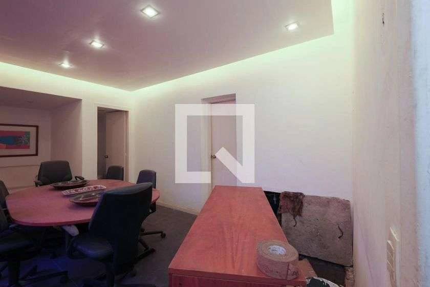 Rental house with 10 bedrooms and a separate kitchen — photo 6