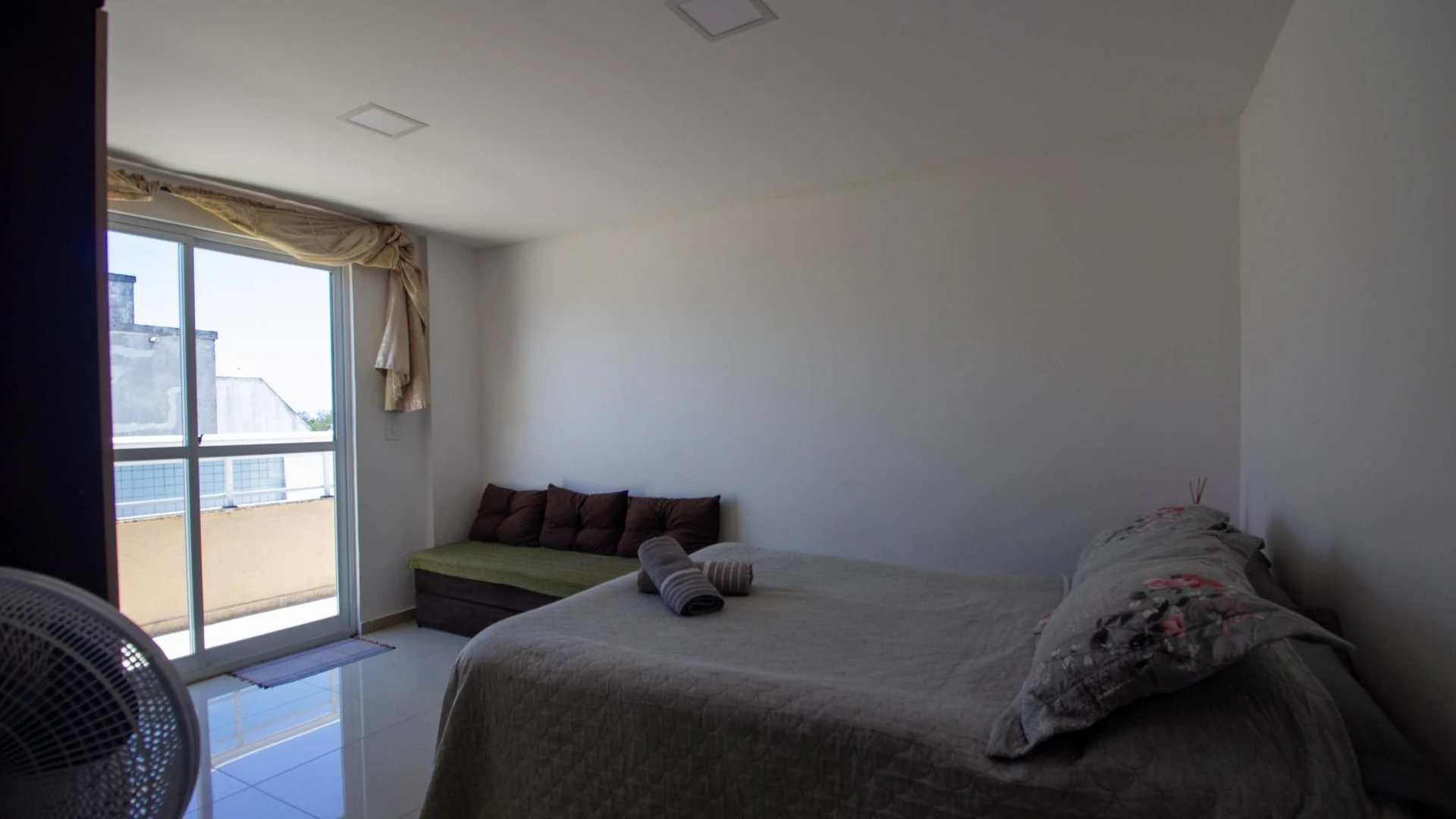 Apartamento mobiliado de 3 quartos com varanda e vista — photo 19