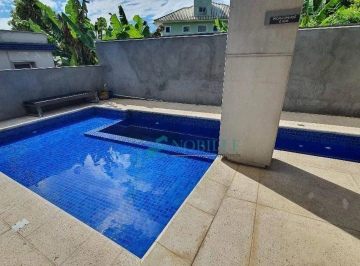 Top-floor apartment with 2 bedrooms and 67 m² open kitchen — photo 4