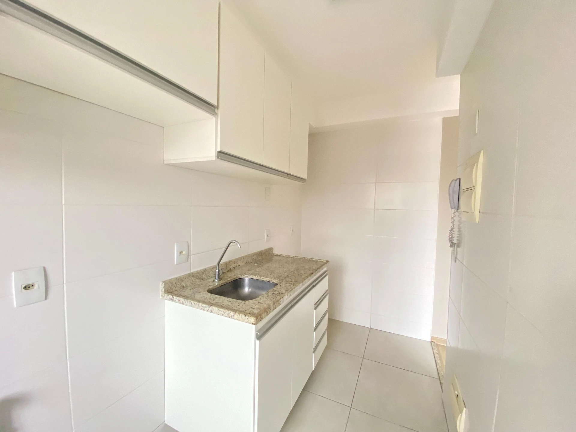 Apartment, 55 m², with wood or laminate floors — photo 11