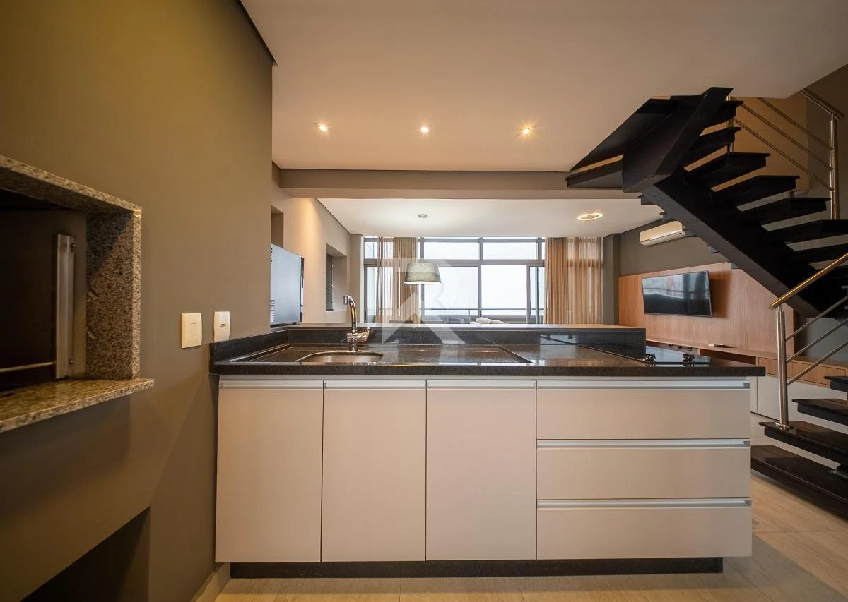 Floor-to-ceiling windows in a 2-bedroom apartment, 109 m² — photo 17