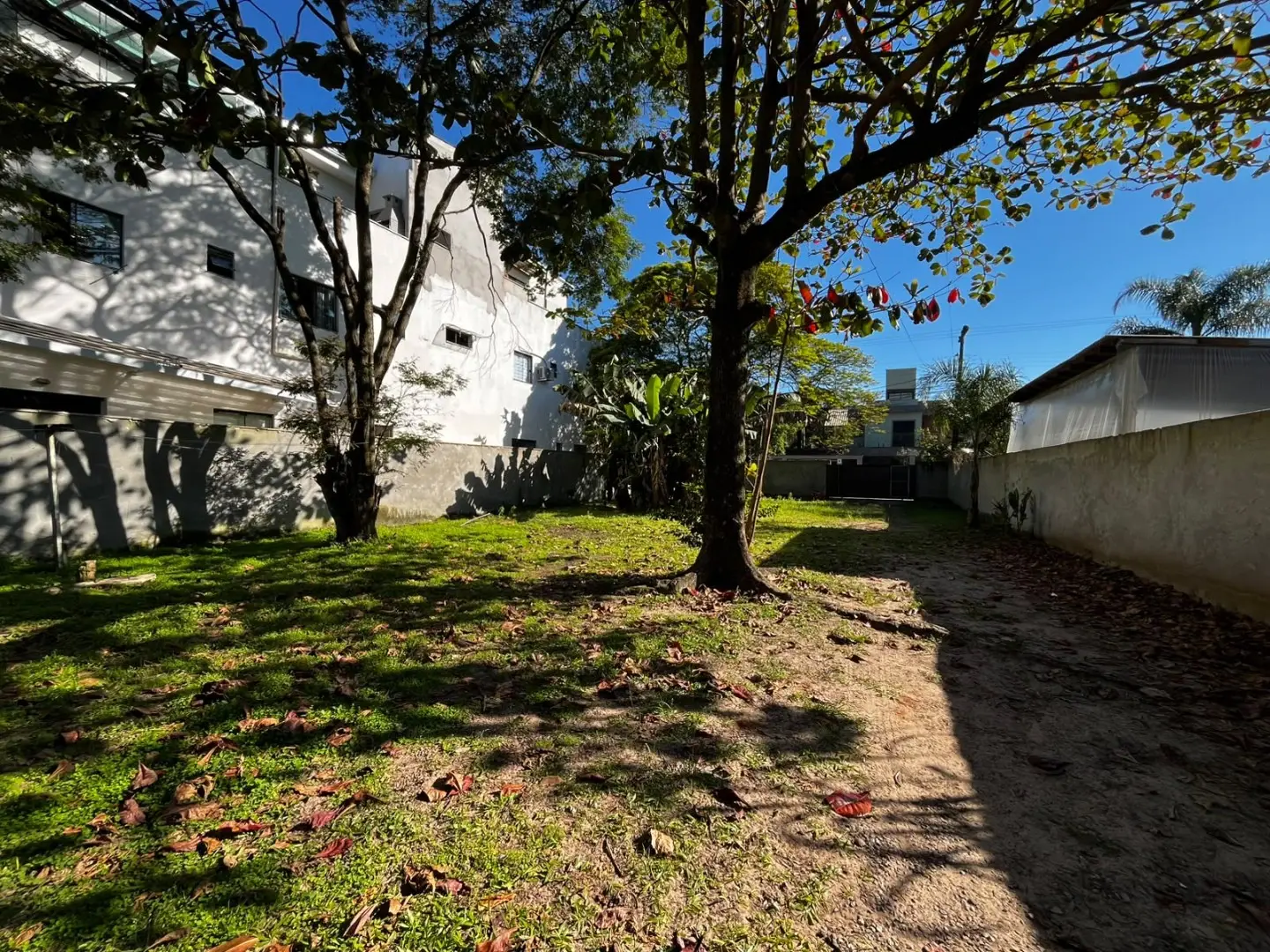 2-bedroom house with a garden — photo 7